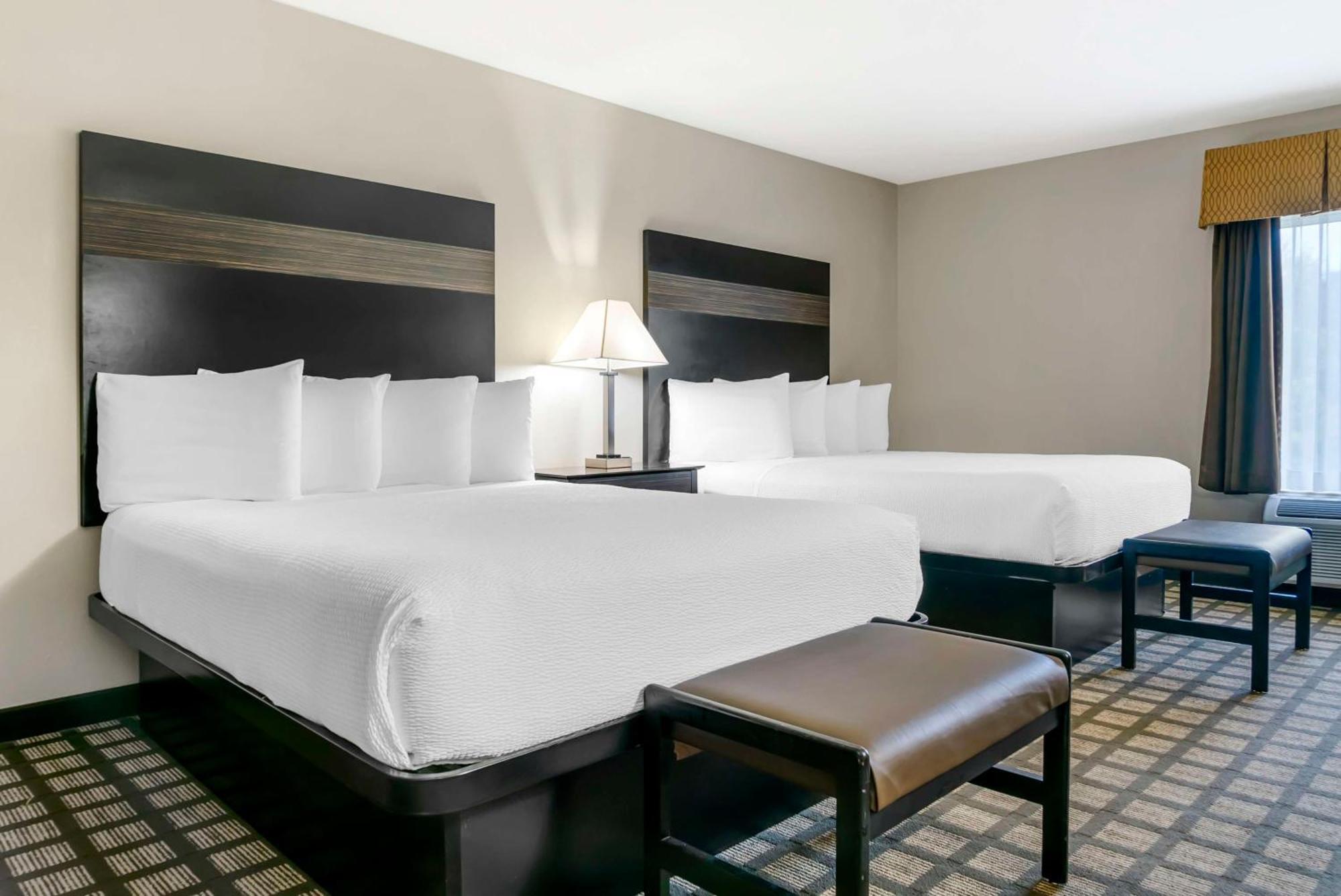 Best Western Beacon Inn Grand Haven Exterior photo